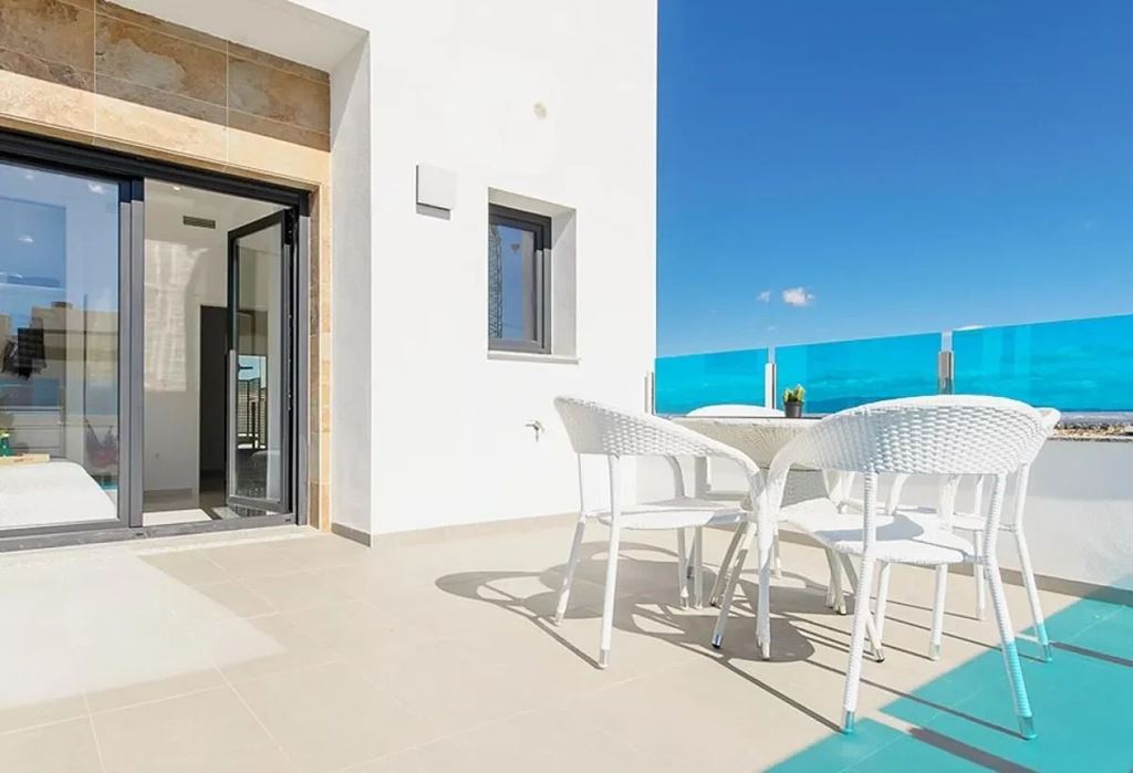 Maison Contemporaine POLOP 329000€ DBENQUET INVEST